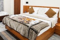 Shree Aaditri Inn