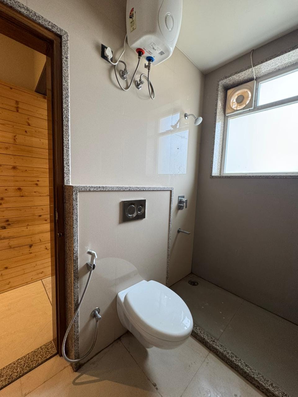 Studio 24 - Tap to explore photos