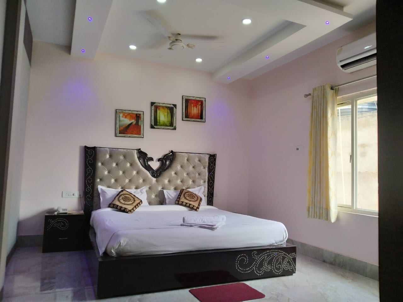 HOTEL SAND CITY - Tap to explore photos