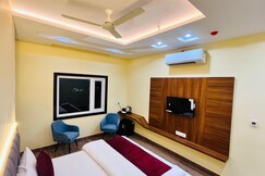 Hotel Shiv Shadhana