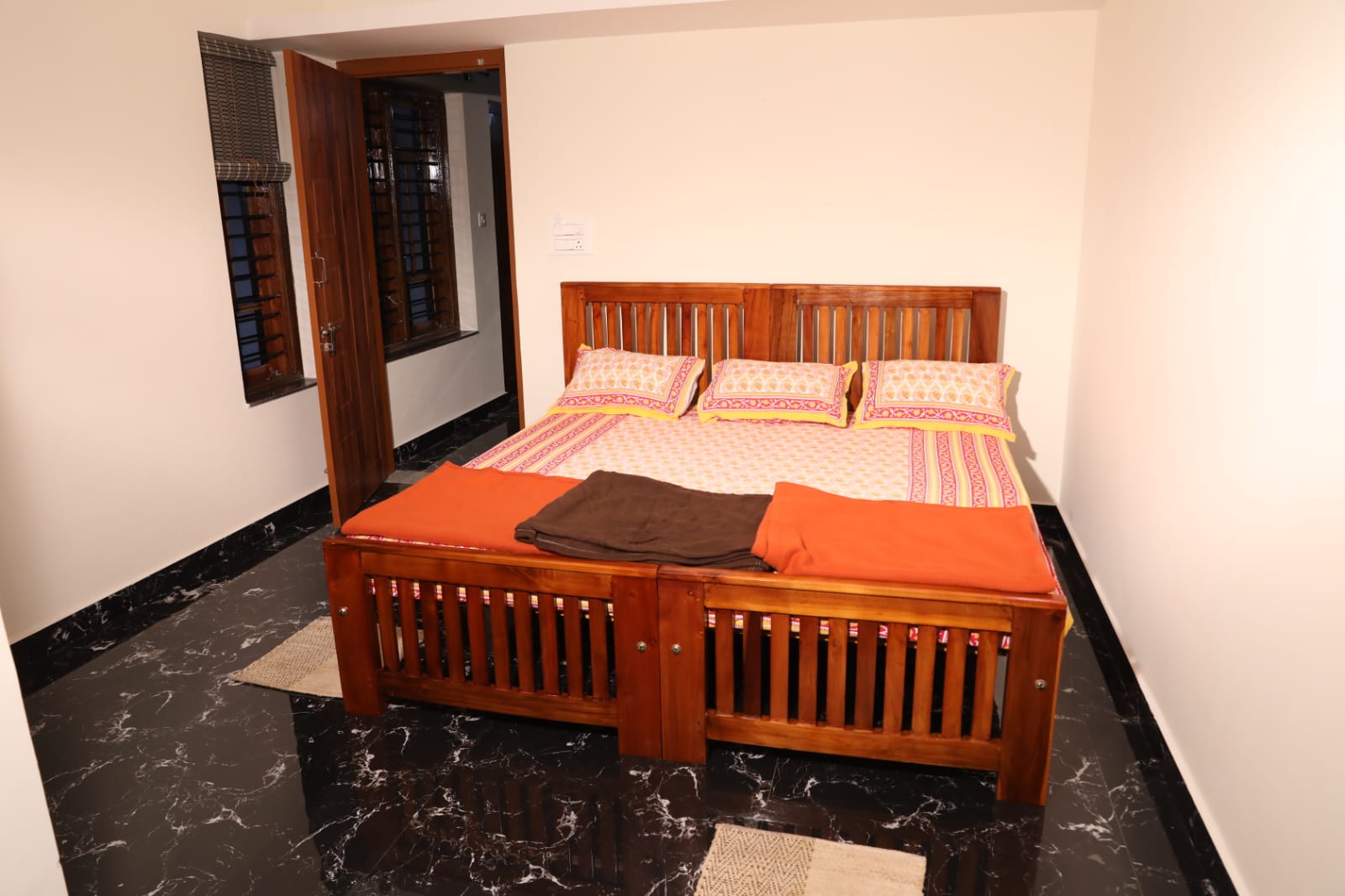 Chandrodaya Homestay - Tap to explore photos