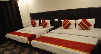Hotel MahaLuxmi Palace Room Type - Family 4 Bed Room