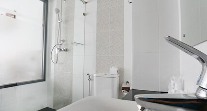 Paripas Patong Resort Room Type - Family Room with Balcony