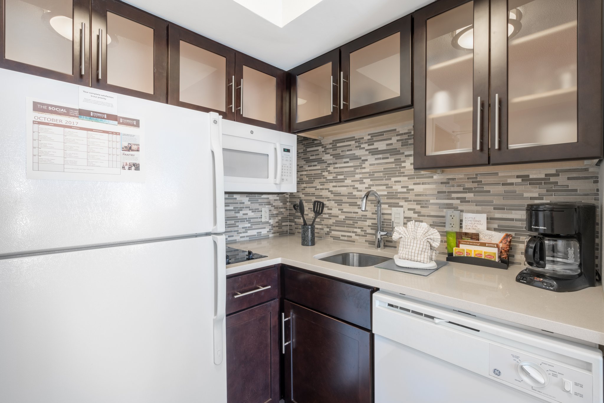 Staybridge Suites WILMINGTON-NEWARK - Tap to explore photos
