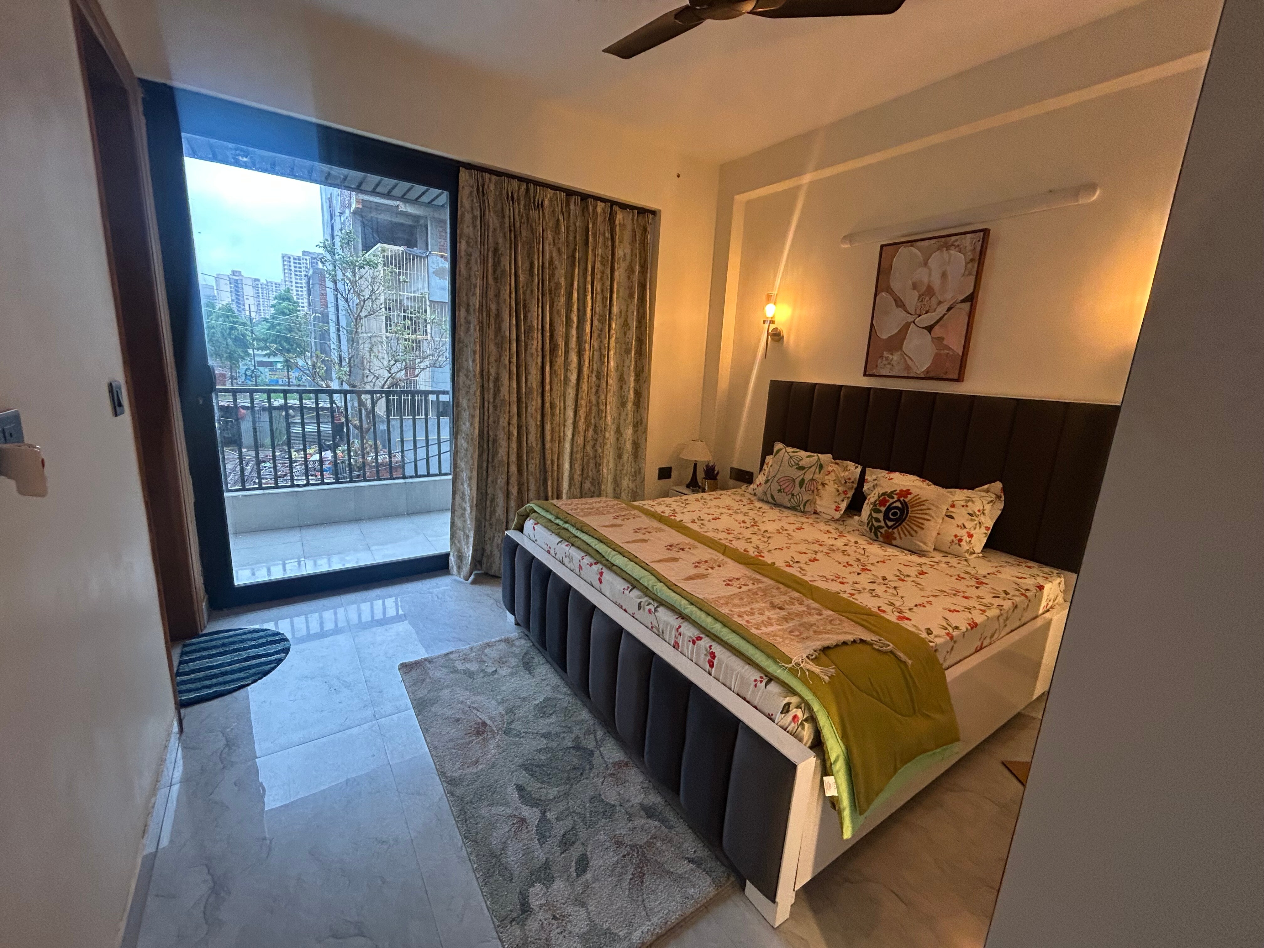 Modern 2BHK AC wi fi Kitchen - Tap to explore photos
