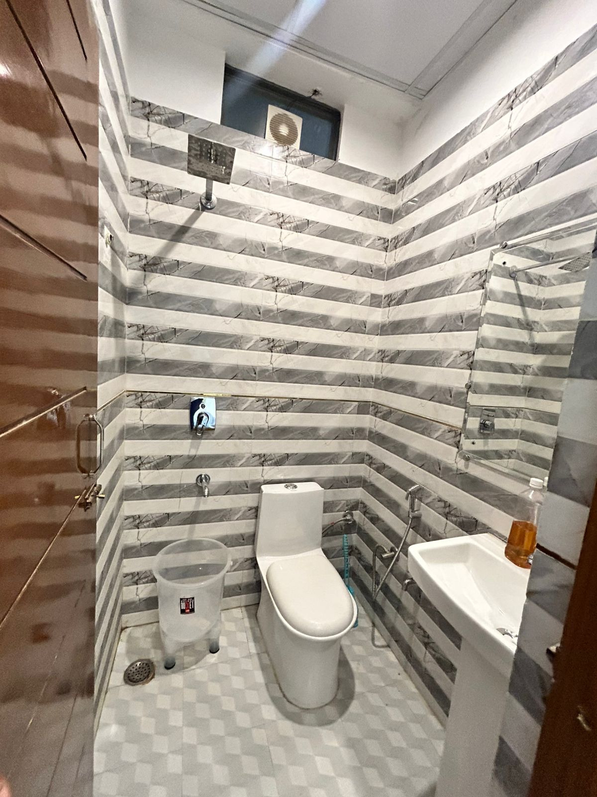 The Cozy Homes 3BHK Rishikesh - Tap to explore photos