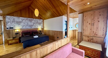 Hotel Zumthang Room Type - Forest Haven Suite