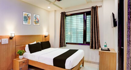 Hotel O Rohini Sector 24 Room Type - Classic with Balcony