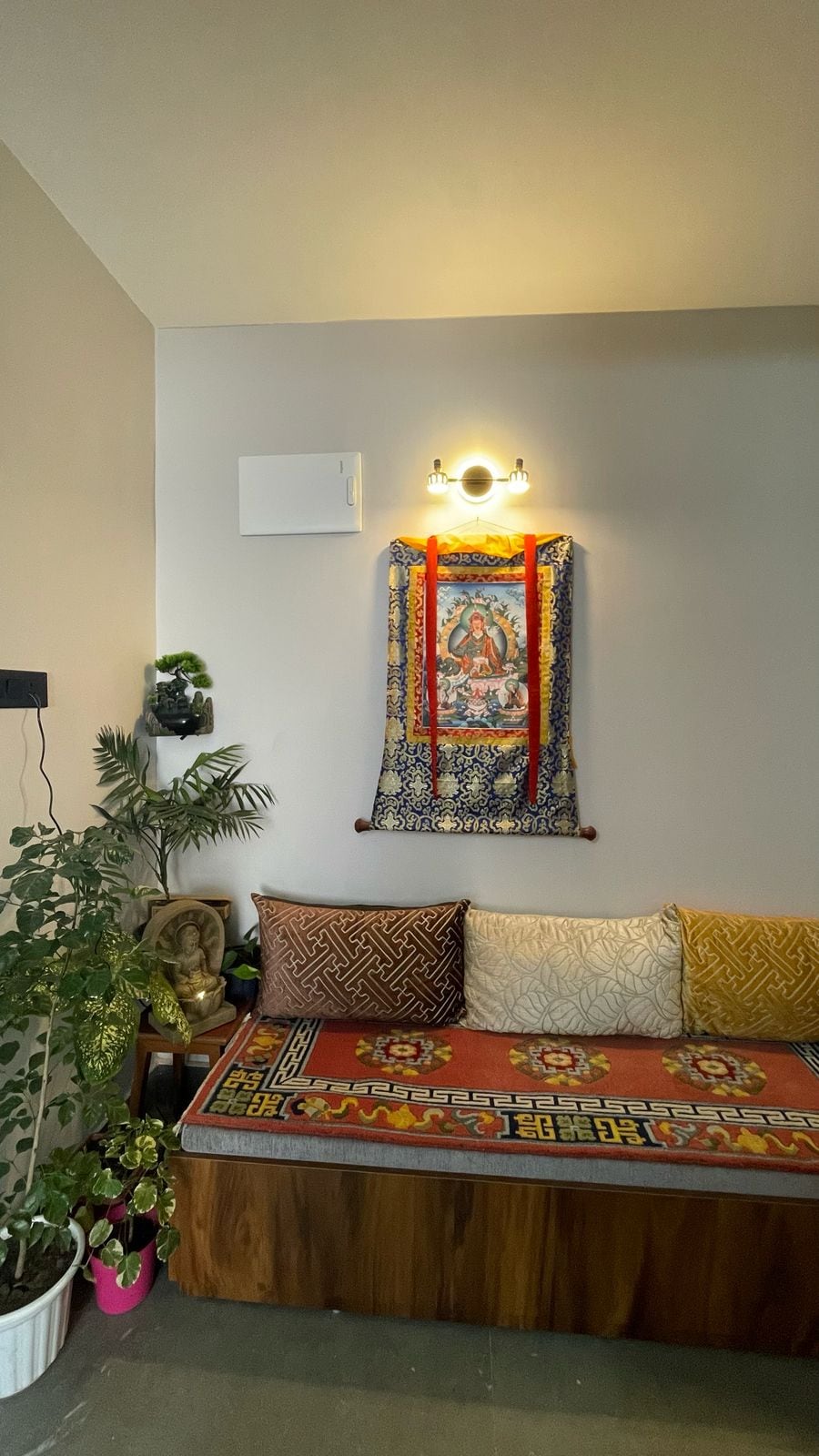 Dolma Dhim Stay 1Km from MG Marg - Tap to explore photos