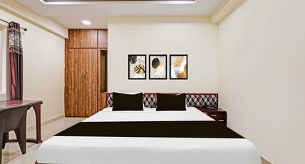 Super Collection O Beach Road Near GITAM Room Type - Deluxe