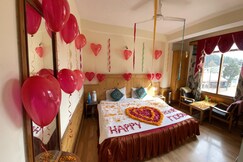 Hotel Snow Mountain Mall Road Manali