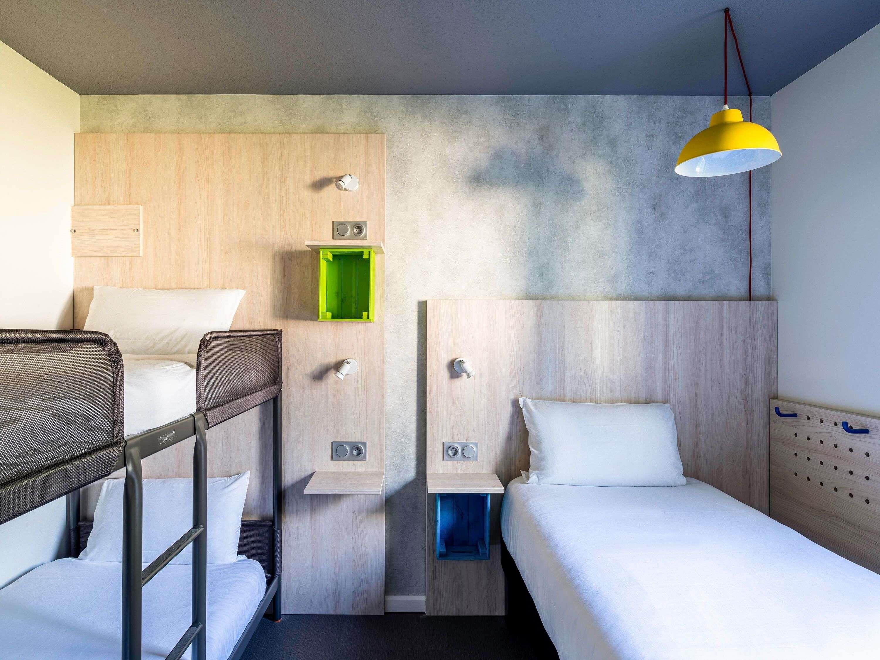 Greet Hotel Bordeaux Aeroport - Tap to explore photos