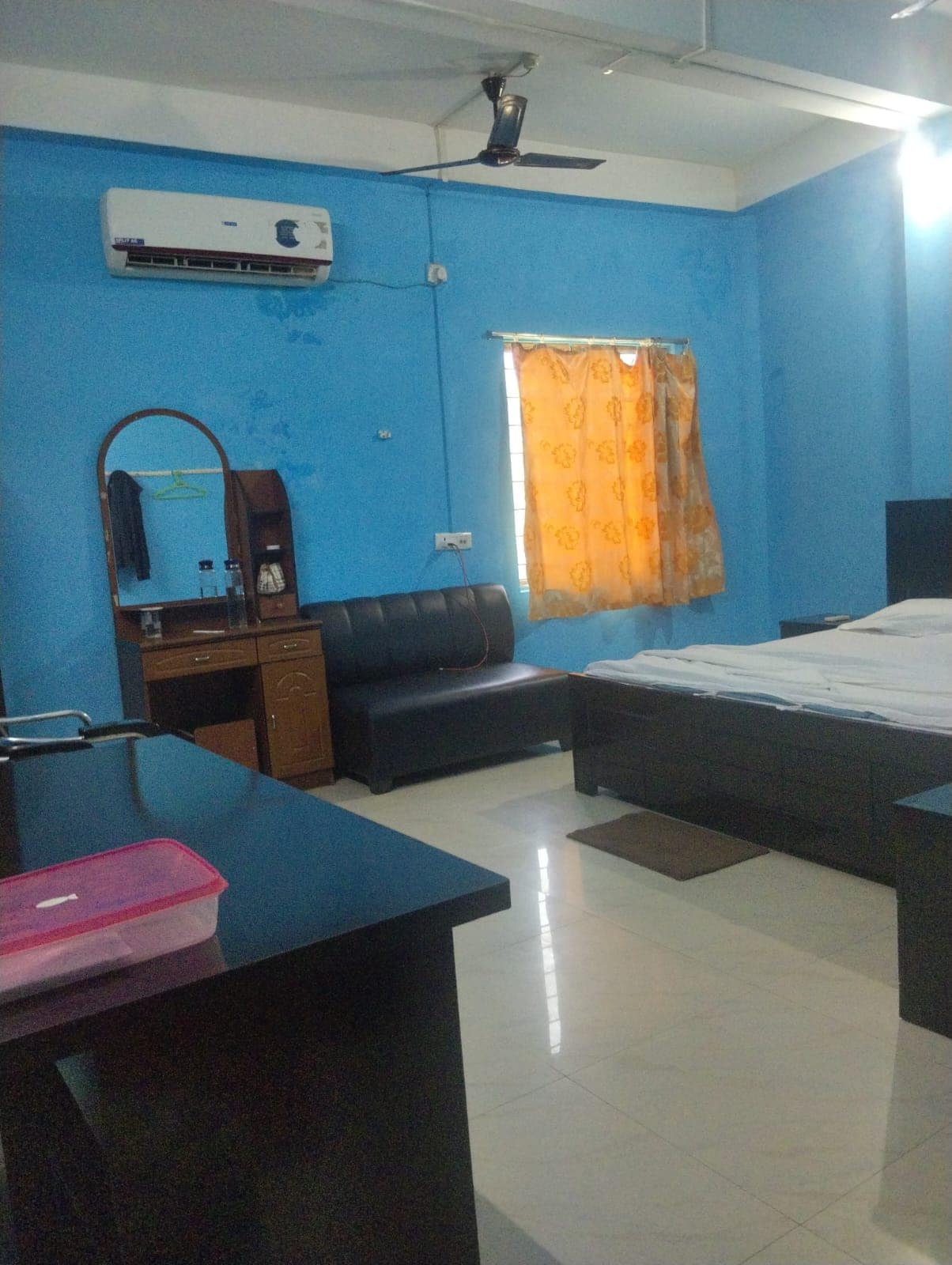 GCW-Jagiraod Guest House, Dalmia - Tap to explore photos