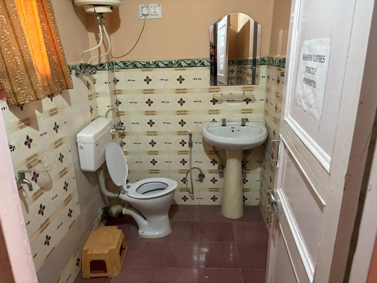 Hotel suryavansh - Tap to explore photos