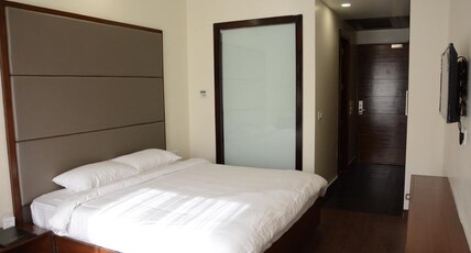 GREEN HOTEL BAR & RESTAURANT Room Type - Executive Room