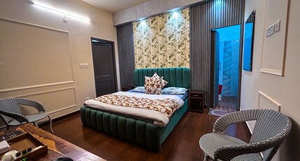 Vanshika Homestay | Rooms & Kitchen Room Type - Deluxe Triple Retreat