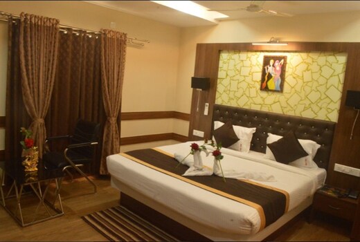 Hotel Raj Inn