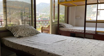 Hotel Gangesh Rishikesh Room Type - 4 BUNK BEDROOM