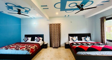 Green Valley Hotel And Restaurant Room Type - Family Suite With Balcony