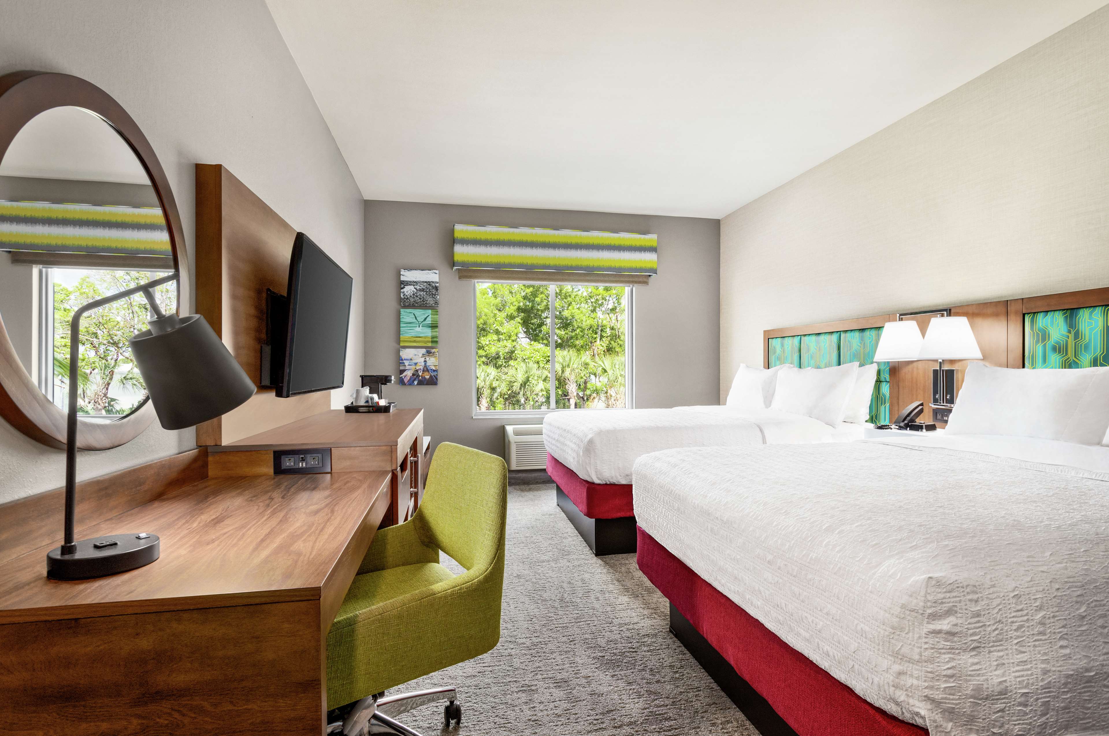 Hampton Inn & Suites Miami Kendall - Tap to explore photos