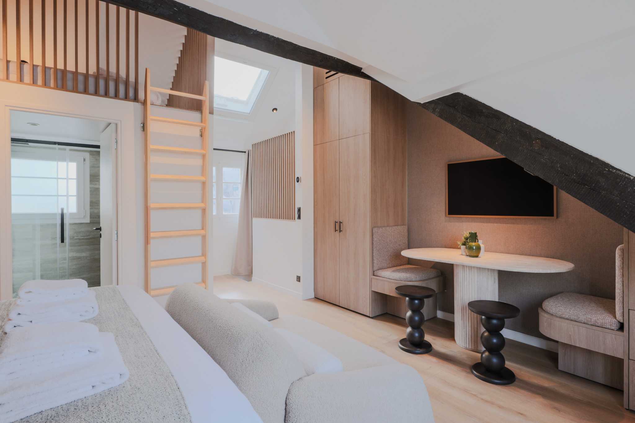 Charming and intimate apartment - 2BR/3P - Louvre 32 - Tap to explore photos