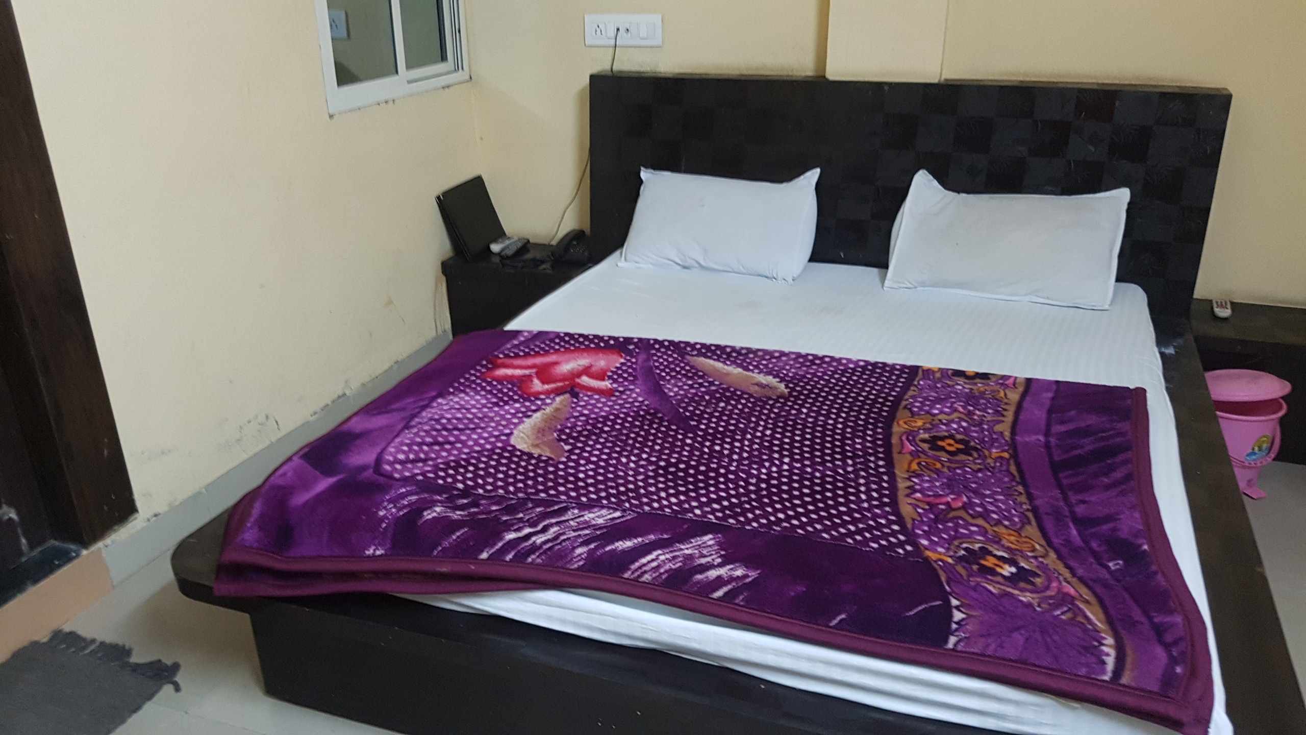 Hotel Shri Nath - Tap to explore photos