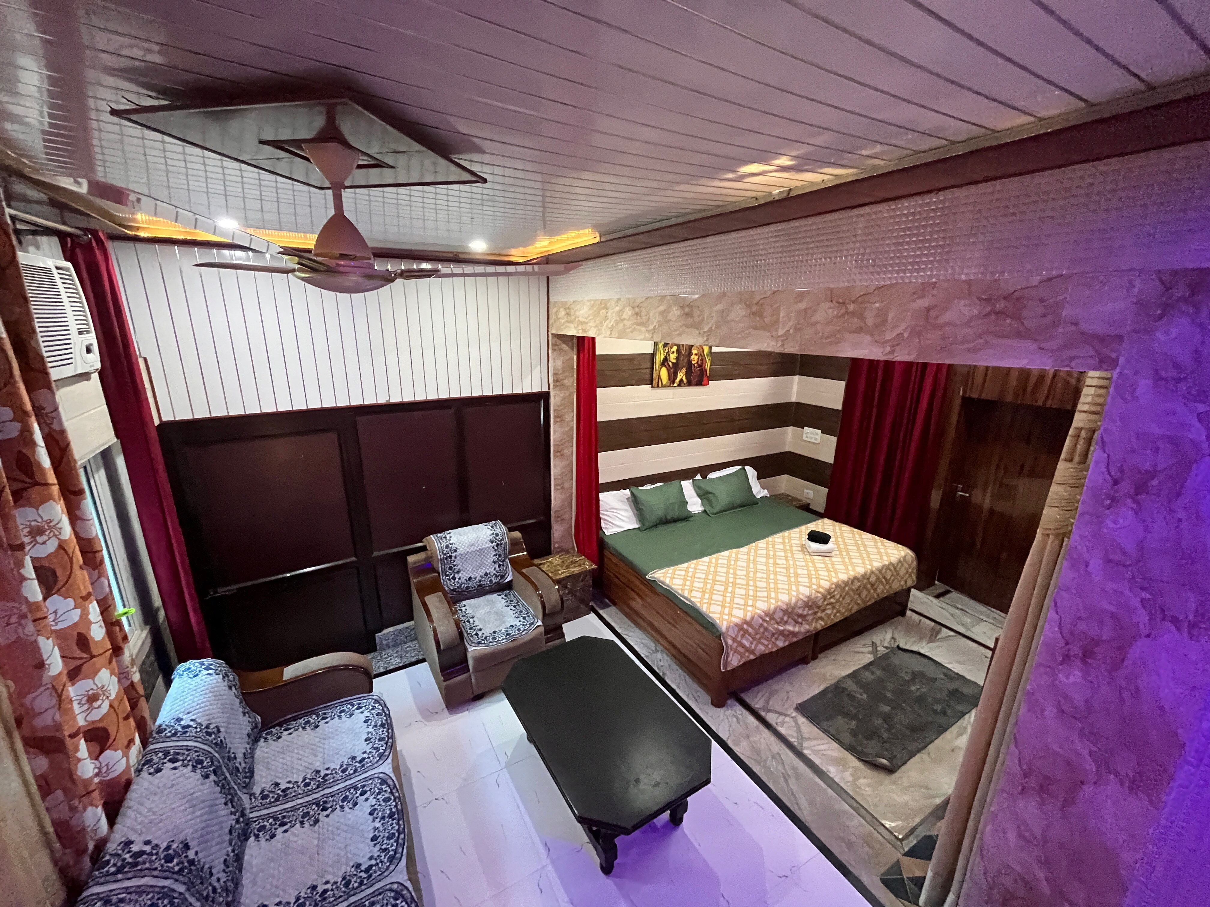 shyamkunj homestay - Tap to explore photos