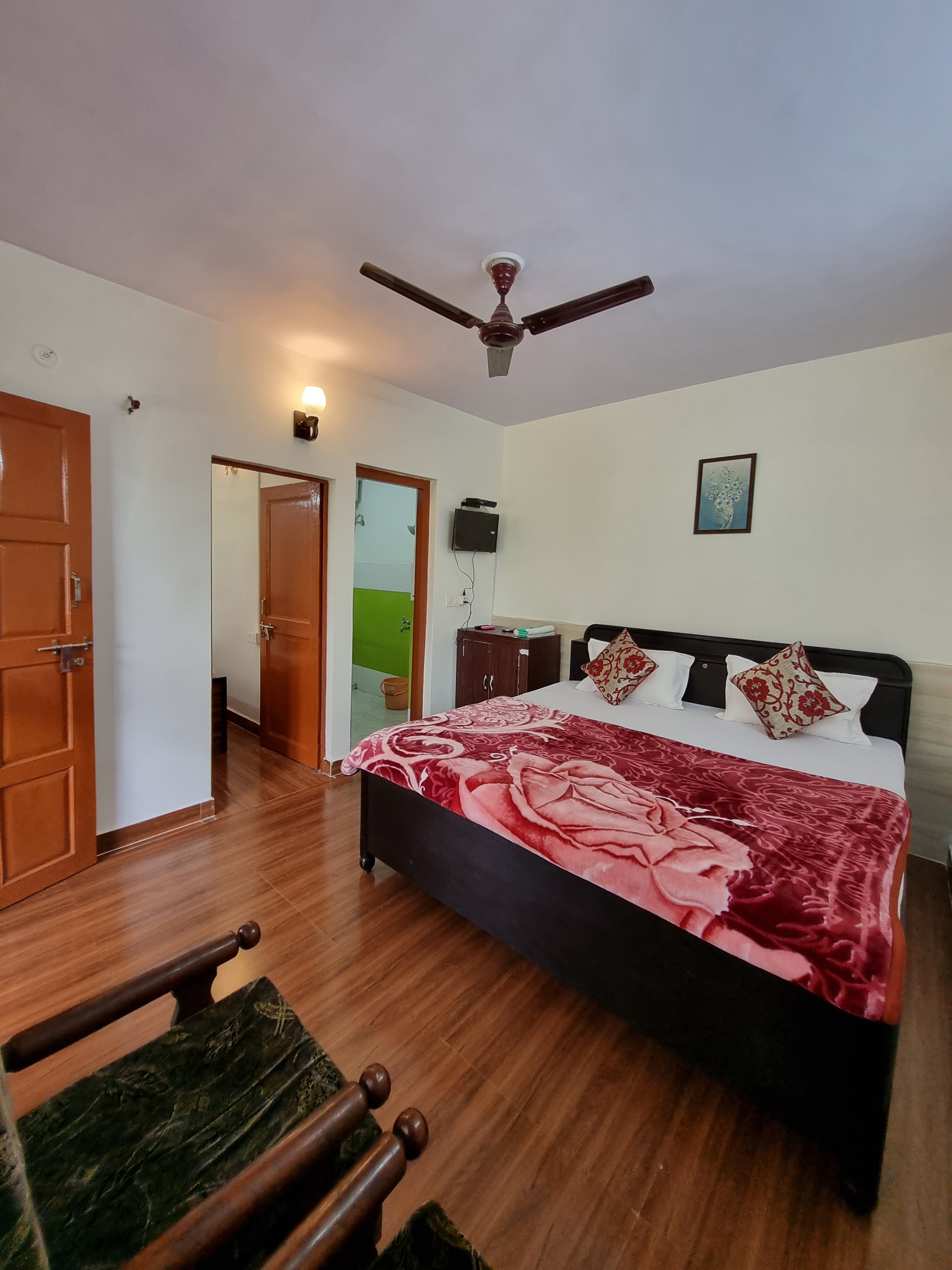 Lake View Homestay - Tap to explore photos