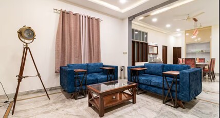 Stylish & Cozy Retreat w/ Jacuzzi | Vaishali Nagar Room Type - Stylish & Cozy Retreat w/ Jacuzzi | Vaishali Nagar