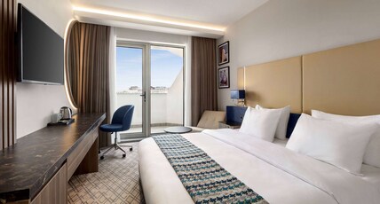 Wyndham Bukhara Room Type - 1 King Bed, Non-Smoking