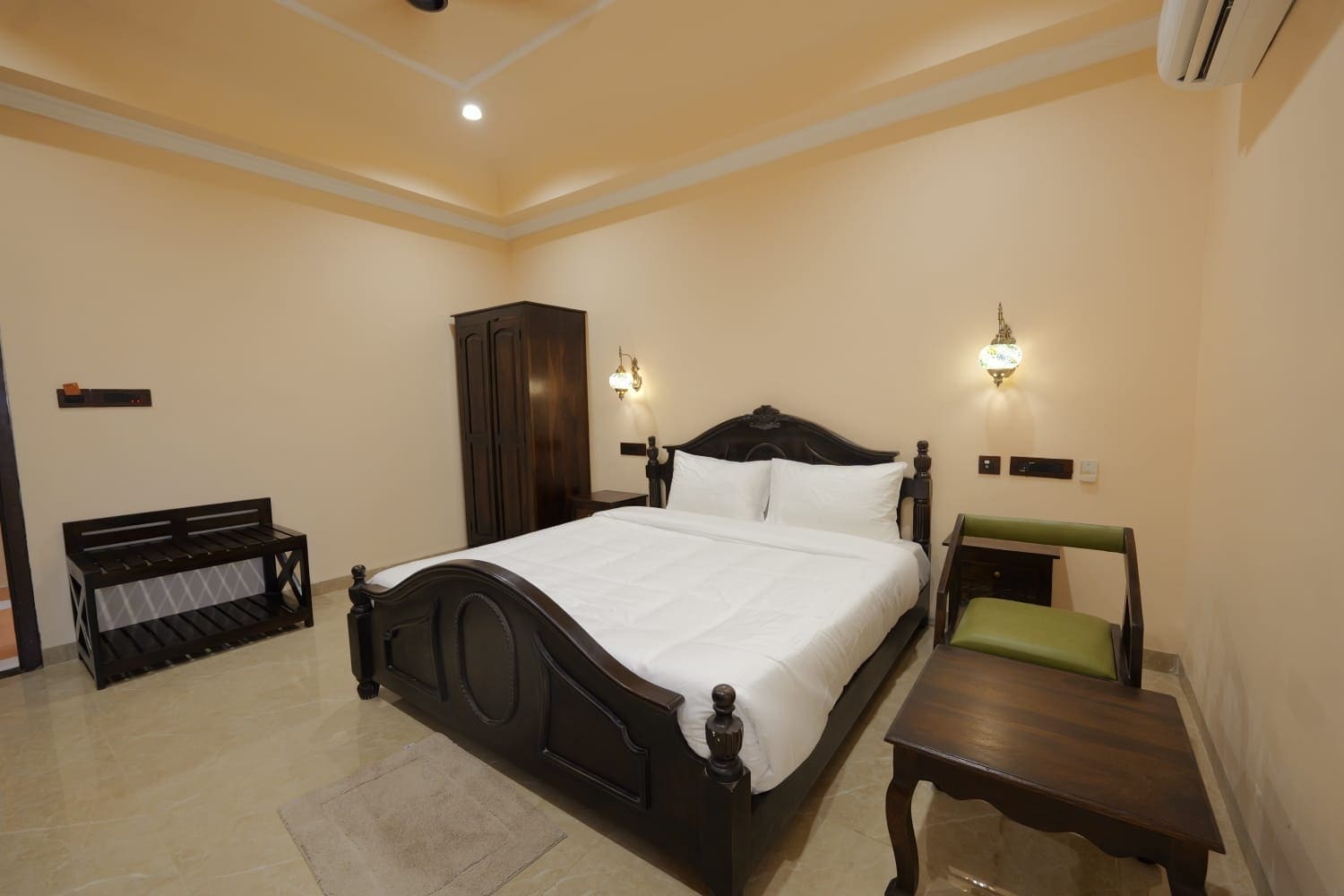Shree Raja Ram Hotel & Resort, Ujjain - Tap to explore photos