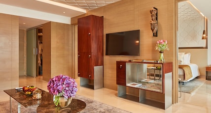 Taj Mahal Tower, Mumbai Room Type - Apollo Suite Sea View : Cocktail hours, with 01-way Airport Transfer Taj Mahal Tower, Mumbai Room Type - Apollo Suite Sea View : Cocktail hours, with 01-way Airport Transfer