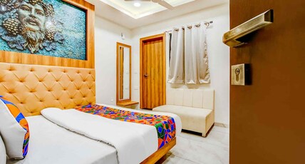 Hotel Purple Orchid Room Type - Deluxe Room