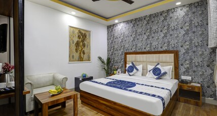 Hotel The RTS Plaza Room Type - Super Deluxe Room