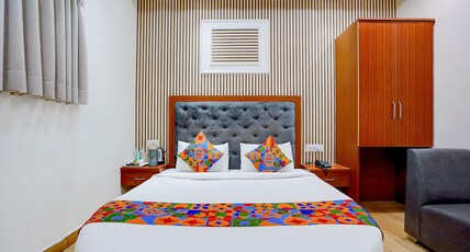 FabHotel SV Grand I - 1 KM From Kashi Vishwanath Temple Room Type - Deluxe Room