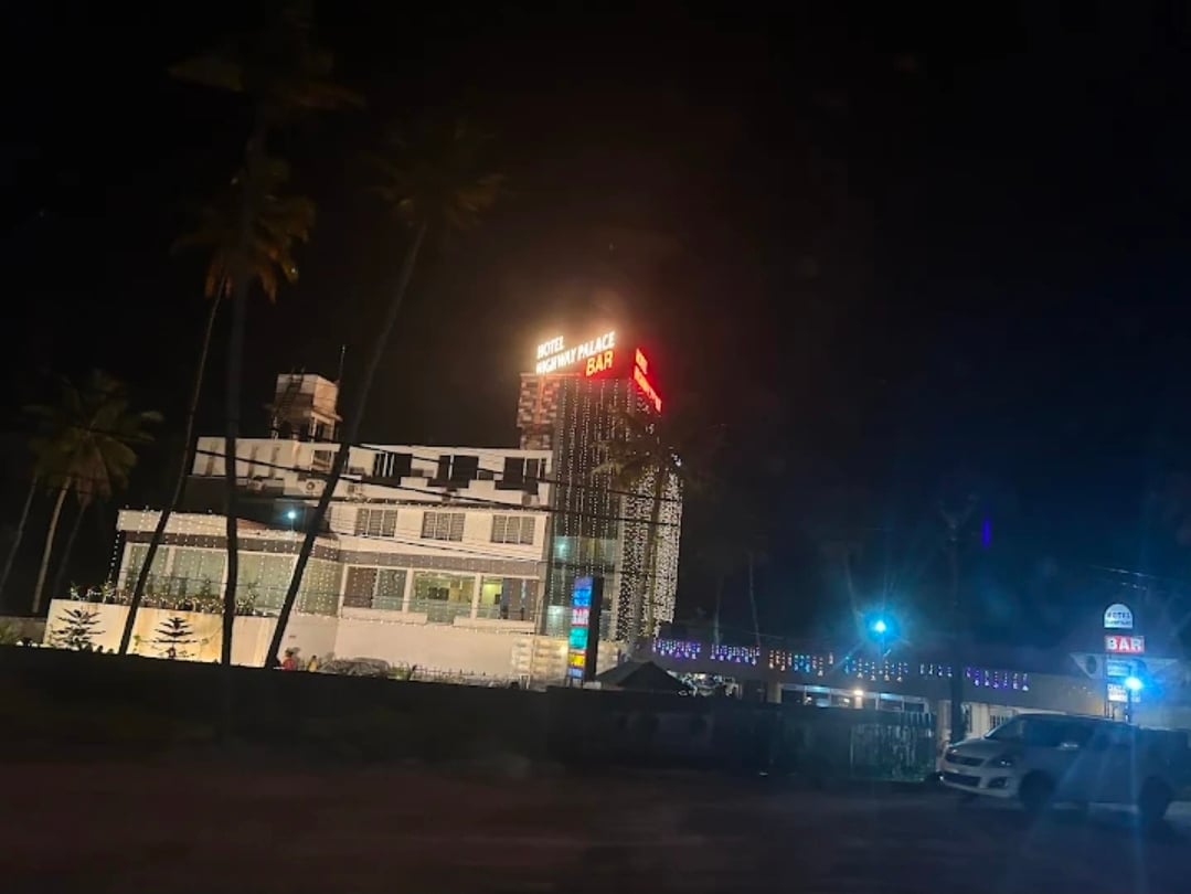 Hotel Highway palace Alleppey | Book Hotel with Up to 25% OFF