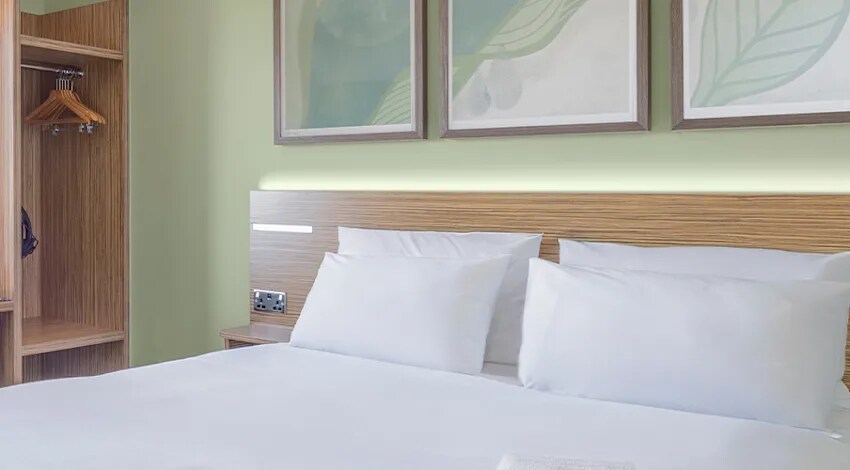 Travelodge York Central Micklegate - Tap to explore photos