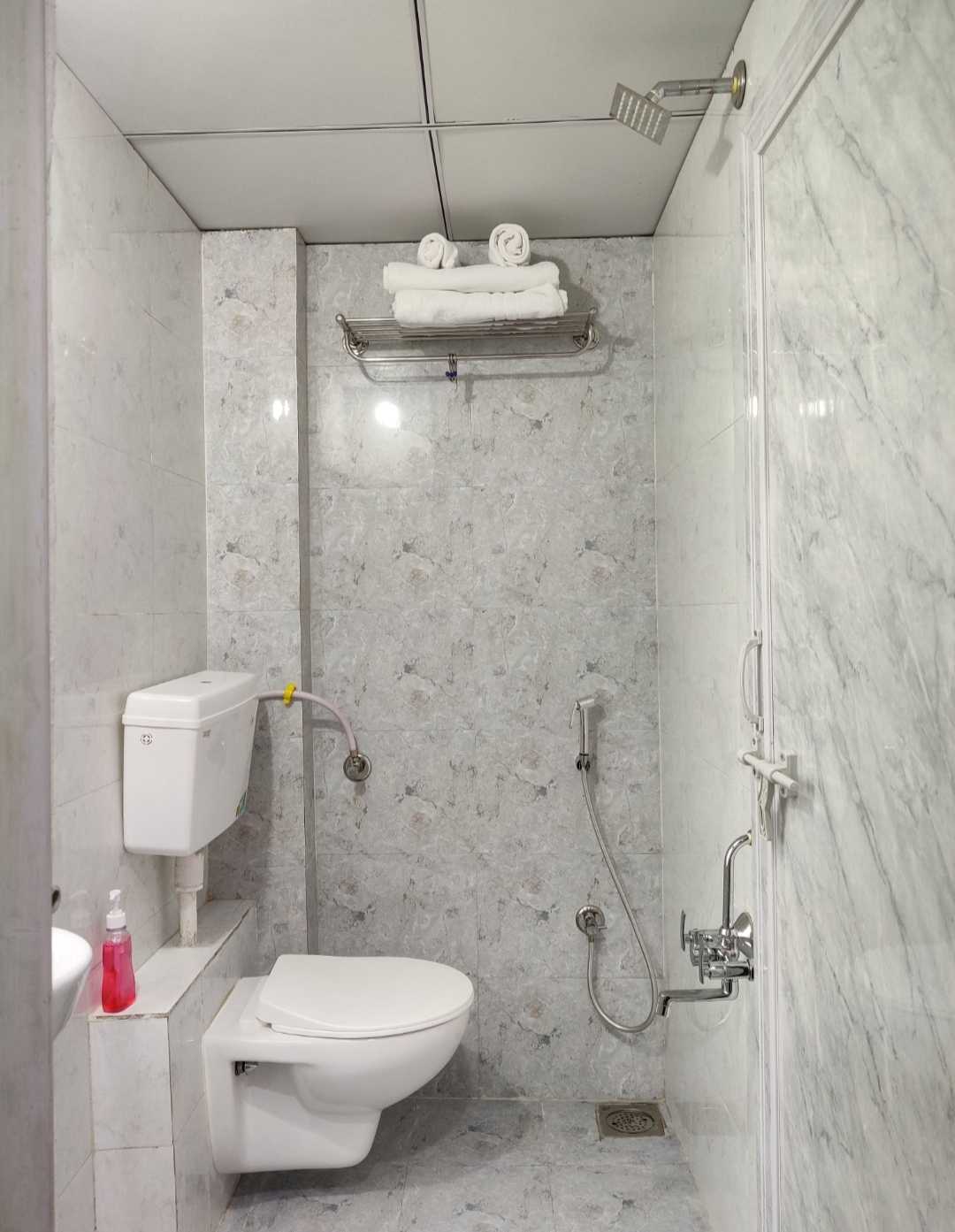 Hotel O Konark Inn - Tap to explore photos