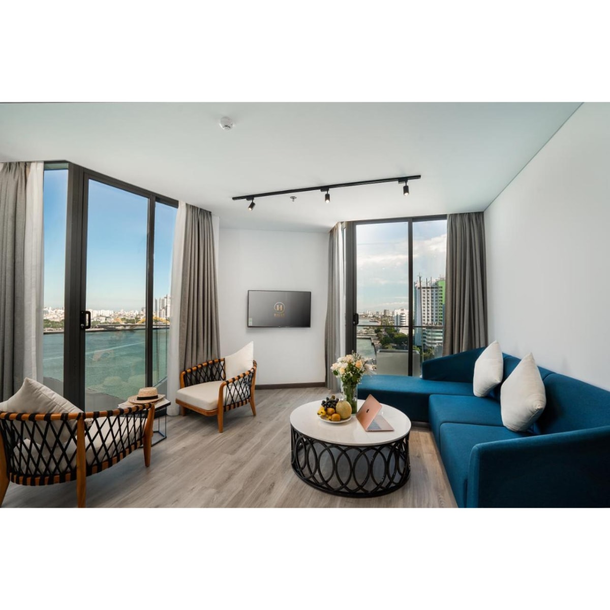 Haian Riverfront Hotel Da Nang - Tap to explore photos