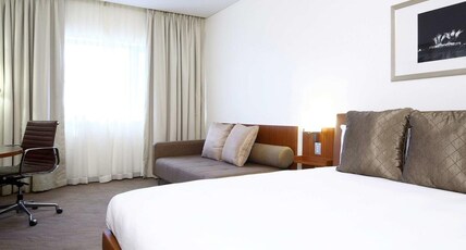 Novotel Canberra Room Type - 1 Bedroom Apartment 1 King Bed Novotel Canberra Room Type - 1 Bedroom Apartment 1 King Bed