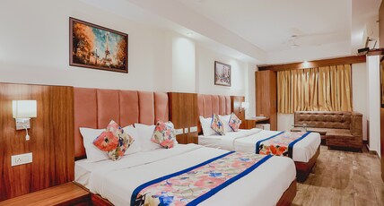 FabHotel The Kailash Dev - Nr. Adarsh Nagar Metro Room Type - Premium Room