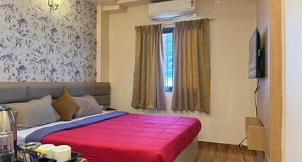 Hotel Raj Regency Kunjirwadi Room Type - Deluxe Ac Room