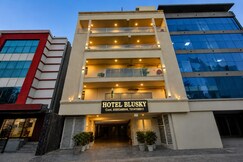 Hotel BluSky Anand Vihar By GreySky Group