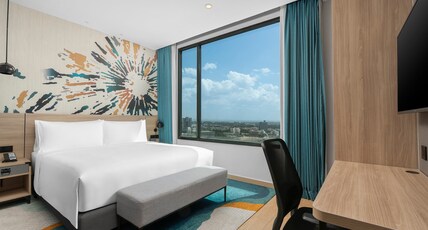Holiday Inn & Suites Siracha Laemchabang Room Type - 2 King 2 Single 2 Bedroom Suite