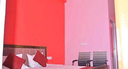 Hotel Viraj And Marriage Lawn Room Type - Deluxe Room