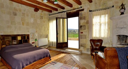 Seki Cave Hotel Room Type - Suite with Jacuzzi