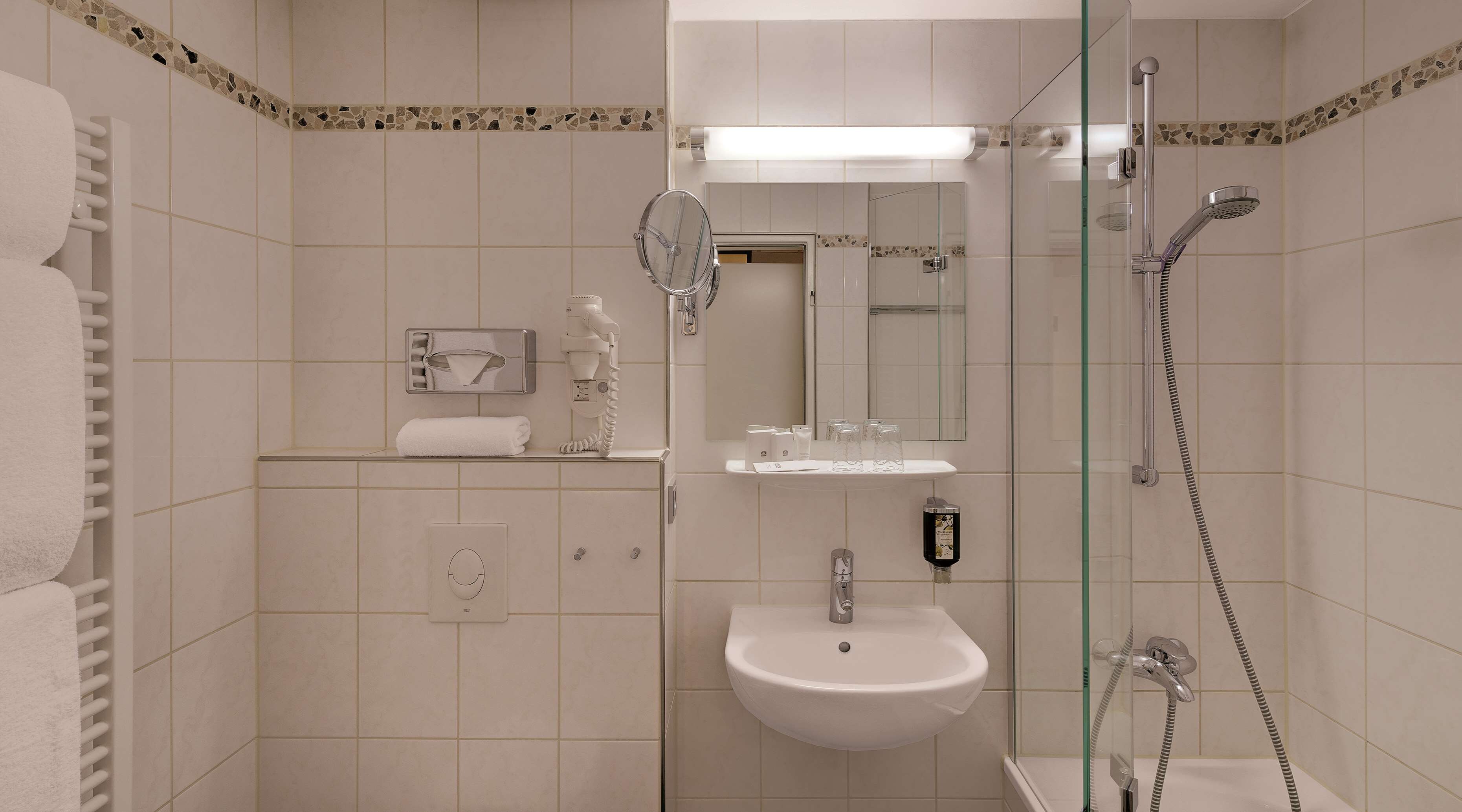 Best Western Hotel Darmstadt - Tap to explore photos