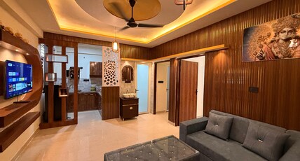 Premium 2BHK Private Balcony Near Regency Room Type - Premium 2BHK Private Balcony Near Regency