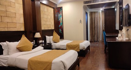 Hotel Comfort INN BL Room Type - Deluxe Room Hotel Comfort INN BL Room Type - Deluxe Room
