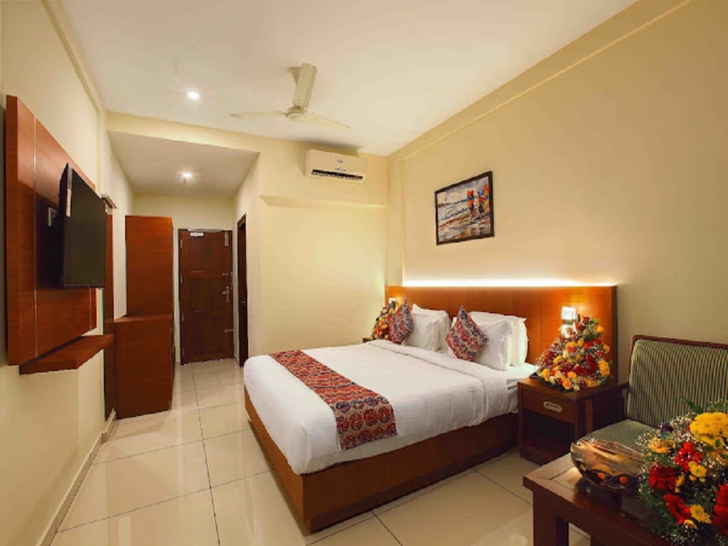 Hotel Indraprastha - Tap to explore photos